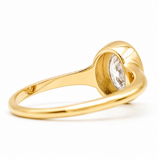Oval Brilliant Solitaire Ring – Lab Grown Diamond – 14K/18K Gold