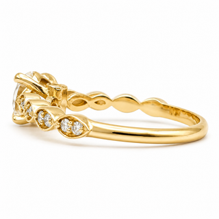 Round Brilliant Pavé Ring – Lab Grown Diamond – 14K/18K Yellow Gold – 18 Side Stones