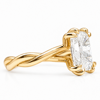 Radiant Cut Split Spiral Band Solitaire Ring – Lab Grown Diamond – 14K/18K Gold