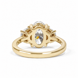 Oval Brilliant 3 Stone Ring – Lab Grown Diamond – 14K/18K Yellow Gold – 2 Side Stones