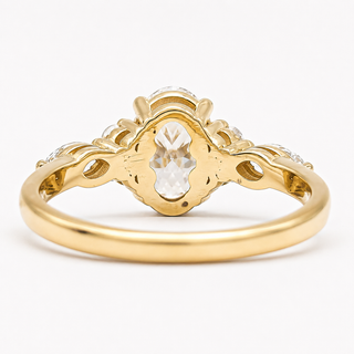 Oval Brilliant with Marquise Band – Lab-Grown Diamond – 14K/18K Yellow Gold – 6 Side Stones