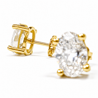 Oval Brilliant Earrings – Lab Grown Diamonds – 14K/18K Yellow Gold – Stud Earrings