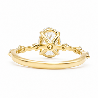 Oval Brilliant Pavé Ring– Lab-Grown Diamond – 14K/18K Yellow Gold – 6 Side Stones