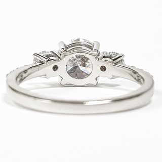 Round Brilliant Pavé Ring – Lab Grown Diamond – 14K/18K White Gold – 10 Side Stones