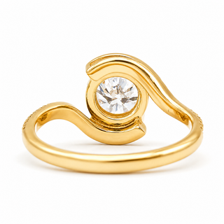 Round Brilliant Spiral Pavé Ring  – Lab Grown Diamond – 14K/18K Yellow Gold – 32 Side Stones