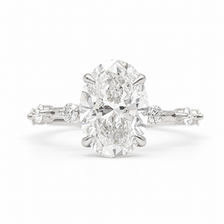 Oval Brilliant Pavé Ring– Lab-Grown Diamond – 14K/18K Gold – 6 Side Stones