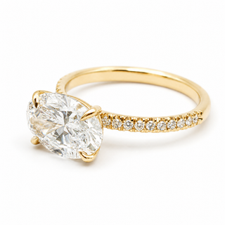 Oval Brilliant Pavé Ring – Lab Grown Diamond – 14K/18K Yellow Gold – 20 Side Stones