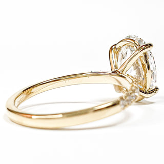 Oval Brilliant Pavé Ring – Lab Grown Diamond – 14K/18K Yellow Gold – 18 Side Stones