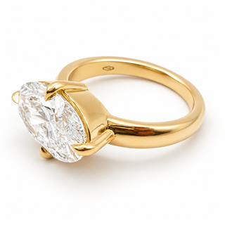 Oval Brilliant Solitaire Ring – Lab Grown Diamond – 14K/18K Yellow Gold