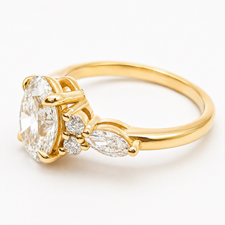 Oval Brilliant with Marquise Band – Lab-Grown Diamond – 14K/18K Yellow Gold – 6 Side Stones