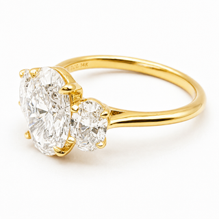Oval Brilliant 3 Stone Ring – Lab Grown Diamond – 14K/18K Yellow Gold – 2 Side Stones