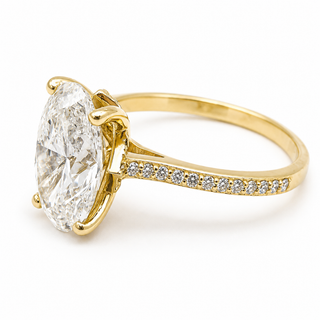 Oval Brilliant Pavé Ring – Lab Grown Diamond – 14K/18K Yellow Gold – 36 Side Stones
