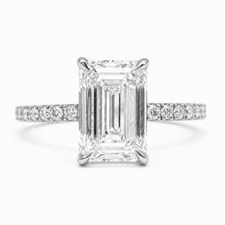 Emerald Cut with Pavé Band – Lab-Grown Diamond – 14K/18K Gold – 18 Side Stones