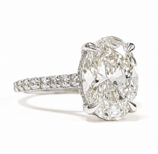 Oval Brilliant Pavé Ring with Hidden Halo – Lab Grown Diamond – 14K/18K White Gold – 44 Side Stones