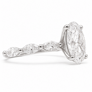 Oval Brilliant with Marquise Band Ring – Lab-Grown Diamond – 14K/18K Gold – 6 Side Stones