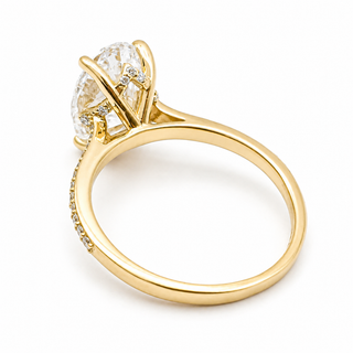 Oval Brilliant Pavé Ring – Lab Grown Diamond – 14K/18K Yellow Gold – 36 Side Stones