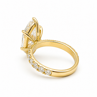 Marquise Brilliant Pavé Ring – Lab Grown Diamond – 14K/18K Yellow Gold – 16 Side Stones
