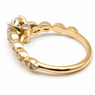 Round Brilliant Pavé Ring – Lab Grown Diamond – 14K/18K Yellow Gold – 18 Side Stones