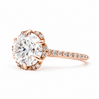 Round Brilliant Flower Pavé Ring – Lab Grown Diamond – 14K/18K Gold – 32 Side Stones