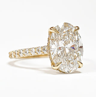 Oval Brilliant Pavé Ring with Hidden Halo – Lab Grown Diamond – 14K/18K Yellow Gold – 44 Side Stones