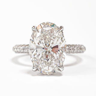 טבעת יהלום עגולה מבריקה 1.00-5.00 קראט – יהלום מעבדה – זהב צהוב 14 או 18 קראט - 18 אבני צד