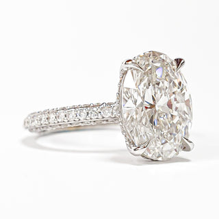 טבעת יהלום עגולה מבריקה 1.00-5.00 קראט – יהלום מעבדה – זהב צהוב 14 או 18 קראט - 18 אבני צד