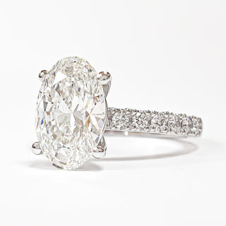 Oval Brilliant Pavé Ring – Lab Grown Diamond – 14K/18K White Gold – 12 Side Stones
