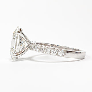 Oval Brilliant Pavé Ring – Lab Grown Diamond – 14K/18K White Gold – 12 Side Stones