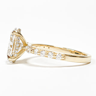 טבעת יהלום עגולה מבריקה 1.00-5.00 קראט – יהלום מעבדה – זהב צהוב 14 או 18 קראט - 18 אבני צד