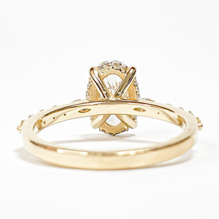 טבעת יהלום עגולה מבריקה 1.00-5.00 קראט – יהלום מעבדה – זהב צהוב 14 או 18 קראט - 18 אבני צד