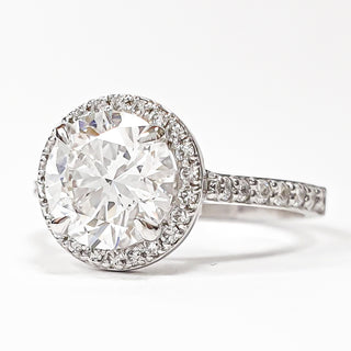 Round Brilliant Pavé with Halo Ring – Lab-Grown Diamond– Lab Grown Diamond – 14K/18K White Gold – 38 Side Stones