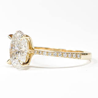 Oval Brilliant Degrade Pavé Ring – Lab Grown Diamond – 14K/18K Yellow Gold – 20 Side Stones