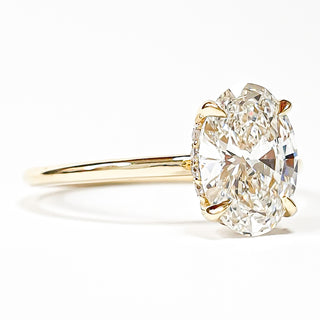 Oval Brilliant Ring with Hidden Halo – Lab Grown Diamond – 14K/18K Yellow Gold – 18 Side Stones