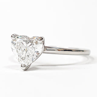 Heart Brilliant Solitaire Ring – Lab-Grown Diamond – 14K/18K White Gold