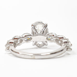 טבעת יהלום עגולה מבריקה 1.00-5.00 קראט – יהלום מעבדה – זהב צהוב 14 או 18 קראט - 18 אבני צד