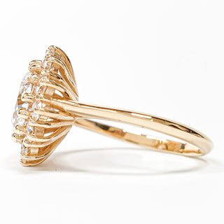 Round Brilliant Diana Ring – Lab Grown Diamond – 14K/18K Yellow Gold – 14 Side Stones