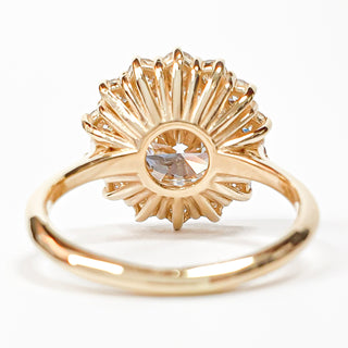 Round Brillaint Cut 3.71 Carat Lab-Grown Diamonds Ring | IGI Certified | 4.22 Gram 14K Yellow Gold