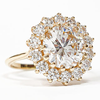 Round Brillaint Cut 3.71 Carat Lab-Grown Diamonds Ring | IGI Certified | 4.22 Gram 14K Yellow Gold