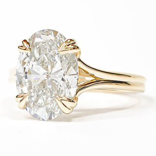 Oval Brilliant Split Band Solitaire Ring – Lab Grown Diamond – 14K/18K Yellow Gold - 1 Side StoneSplit Band