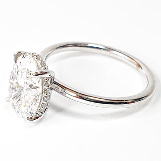 Oval Brilliant Ring with Hidden Halo – Lab Grown Diamond – 14K/18K White Gold – 18 Side Stones