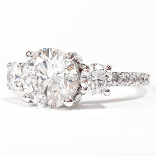 Round Brilliant Pavé Ring – Lab Grown Diamond – 14K/18K White Gold – 10 Side Stones