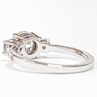 Round Brilliant Pavé Ring – Lab Grown Diamond – 14K/18K White Gold – 10 Side Stones