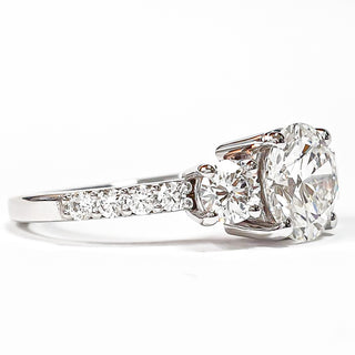 Round Brilliant Pavé Ring – Lab Grown Diamond – 14K/18K White Gold – 10 Side Stones