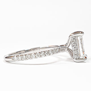 טבעת יהלום עגולה מבריקה 1.00-5.00 קראט – יהלום מעבדה – זהב צהוב 14 או 18 קראט - 18 אבני צד