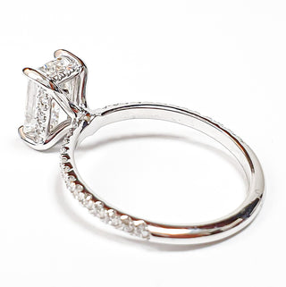 טבעת יהלום עגולה מבריקה 1.00-5.00 קראט – יהלום מעבדה – זהב צהוב 14 או 18 קראט - 18 אבני צד