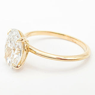 Oval Brilliant Solitaire Ring – Lab Grown Diamond – 14K/18K Yellow Gold