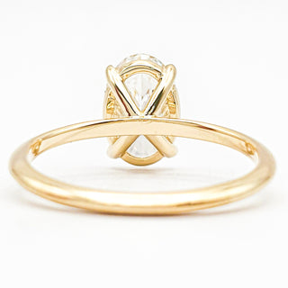 Oval Brilliant Solitaire Ring – Lab Grown Diamond – 14K/18K Yellow Gold