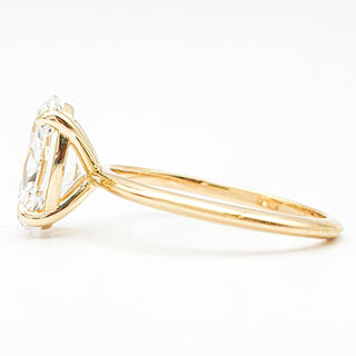 Oval Brilliant Solitaire Ring – Lab Grown Diamond – 14K/18K Yellow Gold