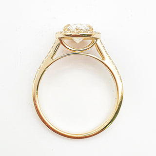 טבעת יהלום עגולה מבריקה 1.00-5.00 קראט – יהלום מעבדה – זהב צהוב 14 או 18 קראט - 18 אבני צד