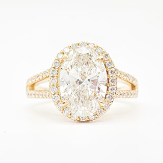 טבעת יהלום עגולה מבריקה 1.00-5.00 קראט – יהלום מעבדה – זהב צהוב 14 או 18 קראט - 18 אבני צד